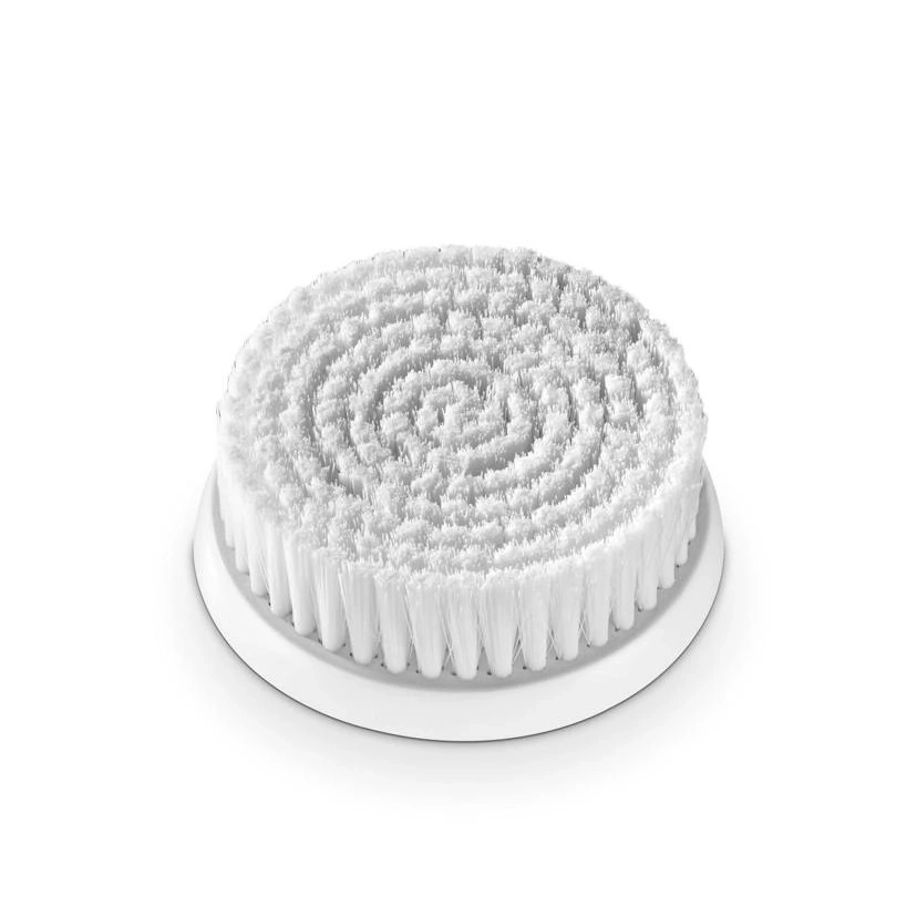 Un cabezal de cepillo blanco con cerdas en espiral sobre fondo blanco.