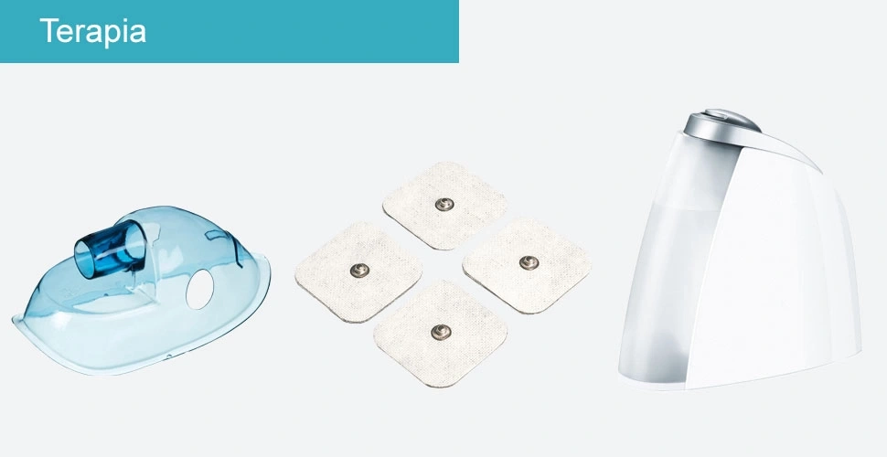 Dispositivos médicos: mascarilla, almohadillas y nebulizador para terapia.